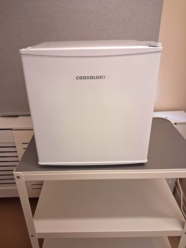 Cookology counter top freezer - top,