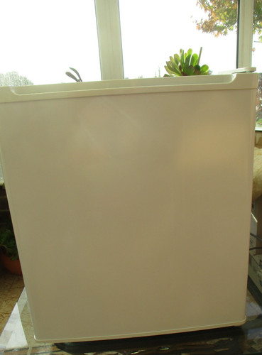 White table top - white, fridge