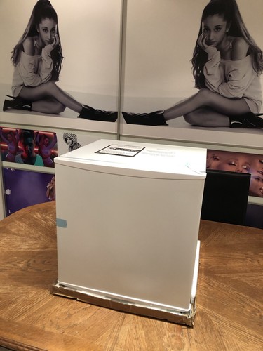 Mini fridge freezer - freezer., kuhla
